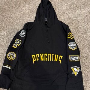EUC Penguins Black Hoodie XL pittsburgh graphic fanatics